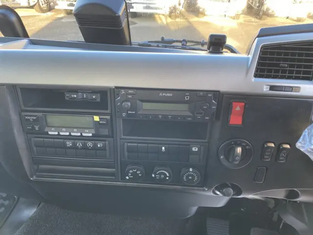 三菱 ファイター 2KG-FK65F(2WD)の写真15