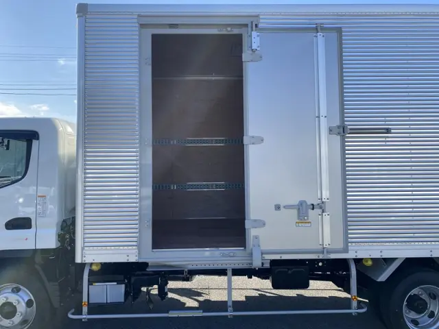 三菱 キャンター 2PG-FEB80(2WD)の写真11