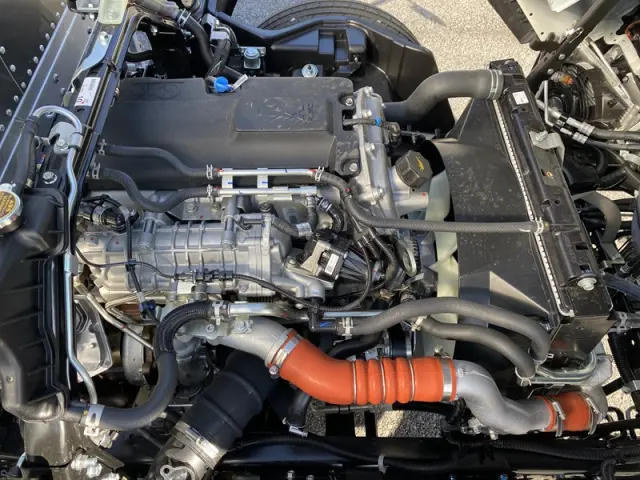 三菱 キャンター 2PG-FEB80(2WD)の写真12