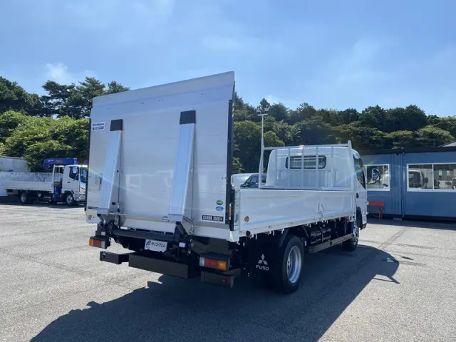 三菱 キャンター 2PG-FEB80(2WD)の写真7