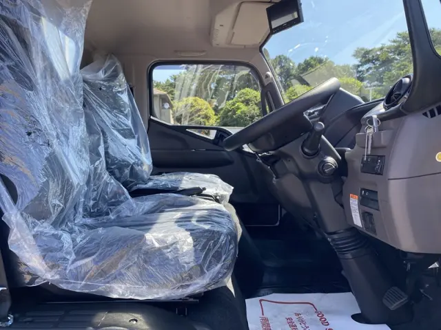 三菱 キャンター 2PG-FEB80(2WD)の写真13