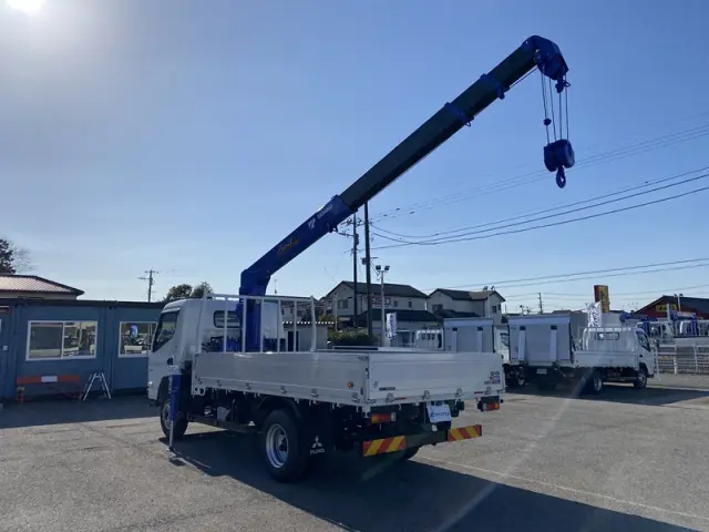 三菱 キャンター 2PG-FEB90(2WD)の写真6