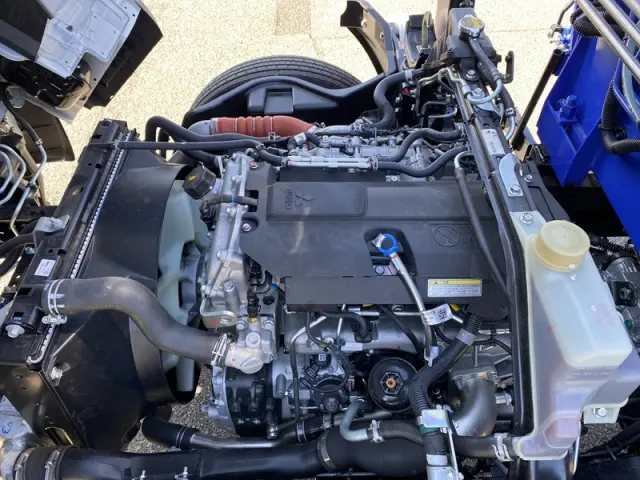 三菱 キャンター 2PG-FEB90(2WD)の写真13