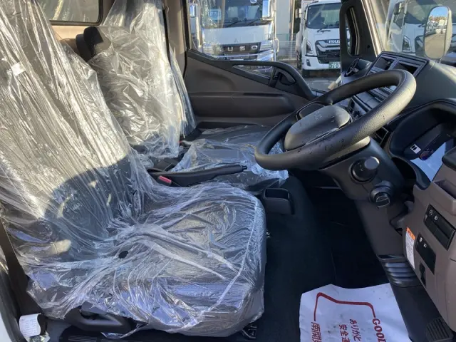 三菱 キャンター 2RG-FEAV0(2WD)の写真15