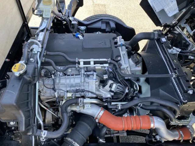 三菱 キャンター 2PG-FEB90(2WD)の写真11