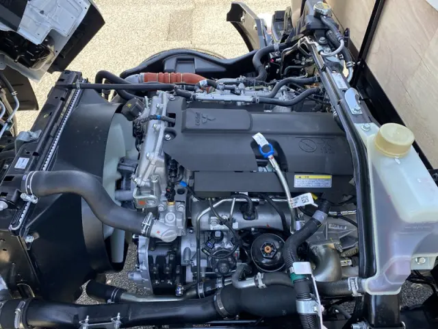 三菱 キャンター 2PG-FEB90(2WD)の写真12