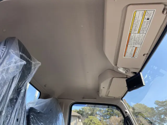 三菱 キャンター 2PG-FEB90(2WD)の写真15