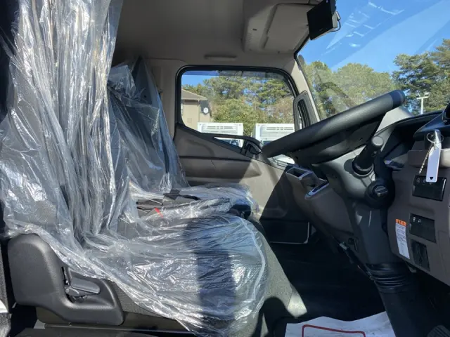 三菱 キャンター 2RG-FEB90(2WD)の写真15