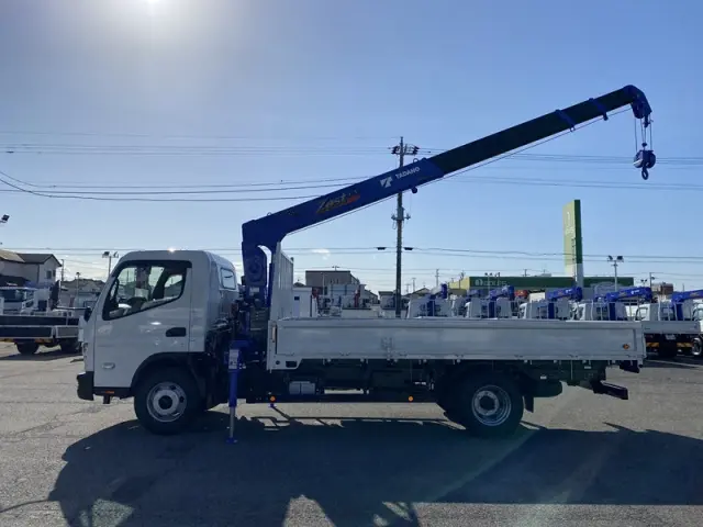 三菱 キャンター 2RG-FEB90(2WD)の写真4