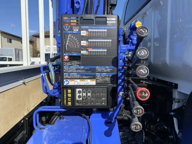 三菱 キャンター 2RG-FEB90(2WD)の写真11