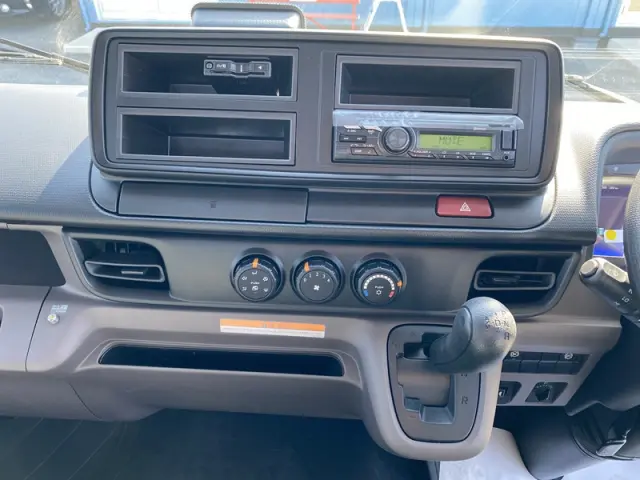 三菱 キャンター 2RG-FEB90(2WD)の写真17