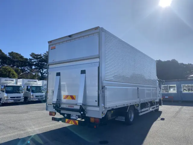 三菱 ファイター 2KG-FK65F(2WD)の写真6