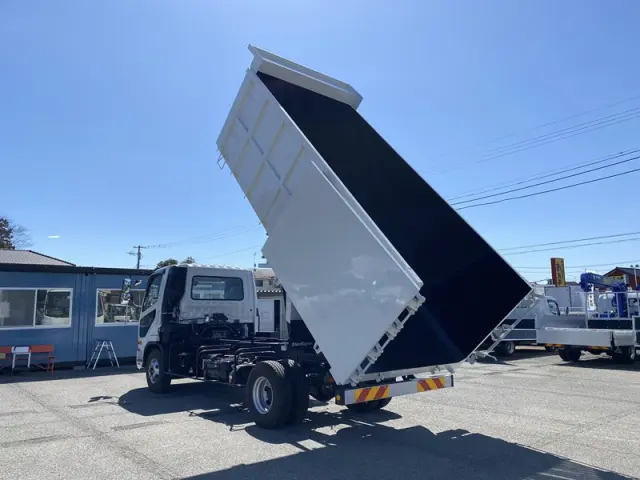 三菱 ファイター 2KG-FK72F(2WD)の写真6