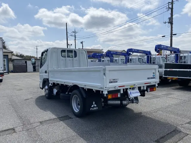 三菱 キャンター 2RG-FBA20(2WD)の写真6