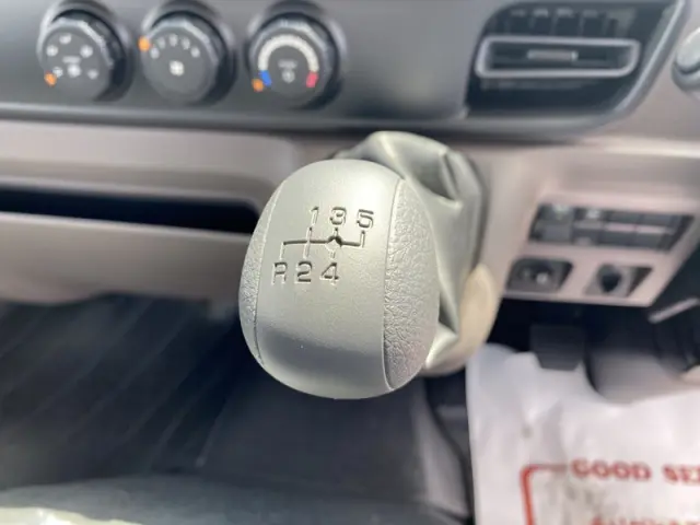 三菱 キャンター 2RG-FBA20(2WD)の写真20