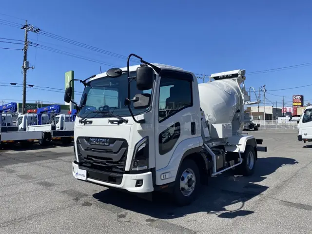 いすゞ フォワード 2PG-FRR90S4(2WD)の写真1