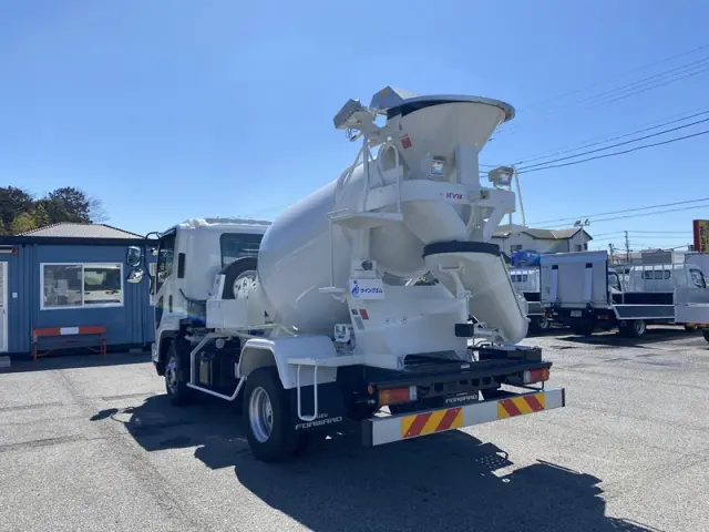 いすゞ フォワード 2PG-FRR90S4(2WD)の写真6