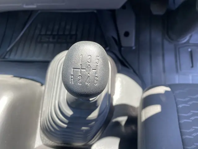 いすゞ フォワード 2PG-FRR90S4(2WD)の写真20