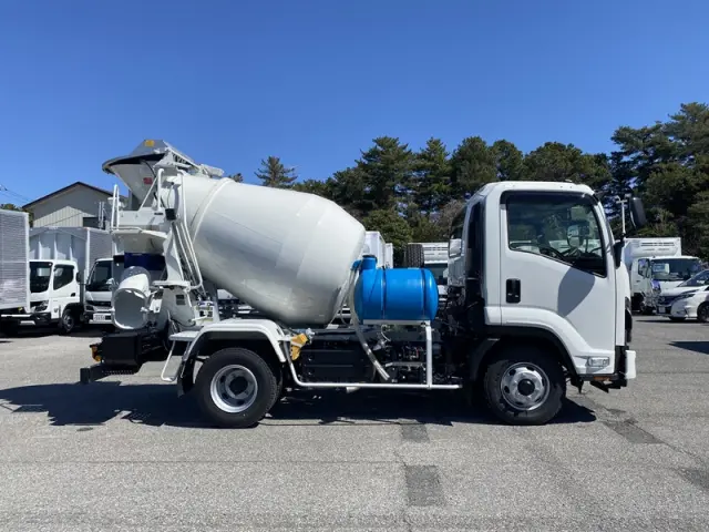 いすゞ フォワード 2PG-FRR90S4(2WD)の写真5