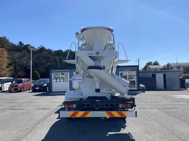 いすゞ フォワード 2PG-FRR90S4(2WD)の写真8