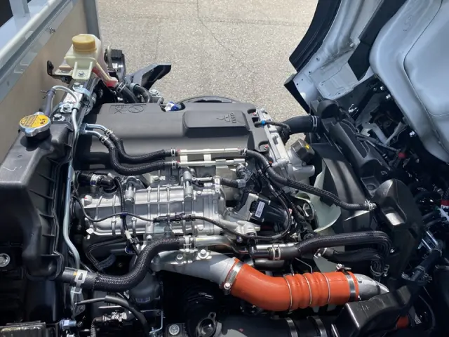 三菱 キャンター 2RG-FBA20(2WD)の写真11