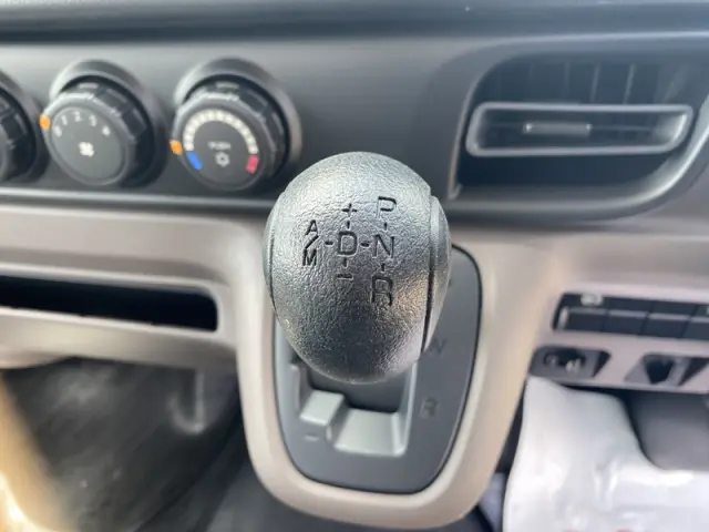 三菱 キャンター 2RG-FBA20(2WD)の写真20