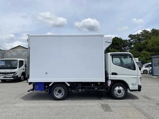 三菱 キャンター 2RG-FBAV0(2WD)の写真5