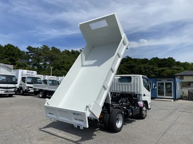 三菱 キャンター 2RG-FBA60(2WD)の写真7