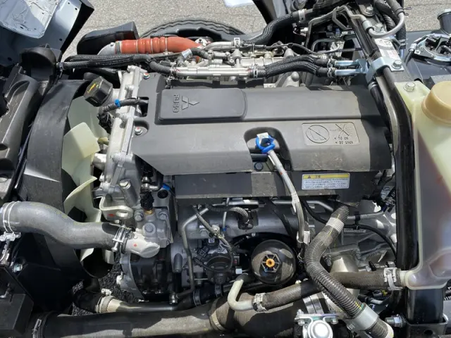 三菱 キャンター 2RG-FBA60(2WD)の写真10