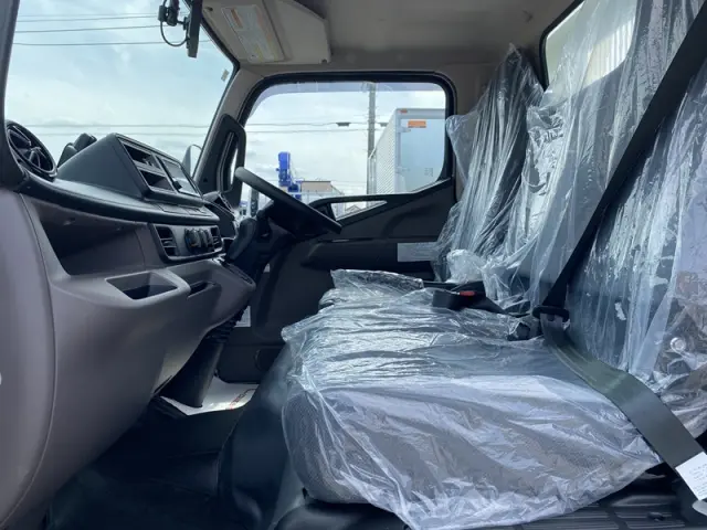 三菱 キャンター 2RG-FBA60(2WD)の写真16