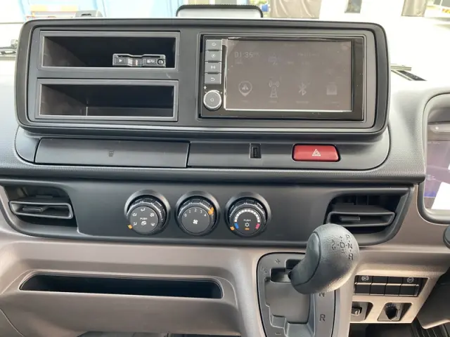 三菱 キャンター 2RG-FBA60(2WD)の写真17