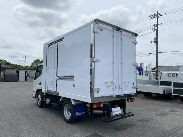 三菱 キャンター 2RG-FBAV0(2WD)の写真7