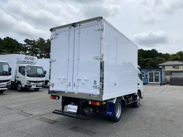 三菱 キャンター 2RG-FBAV0(2WD)の写真6