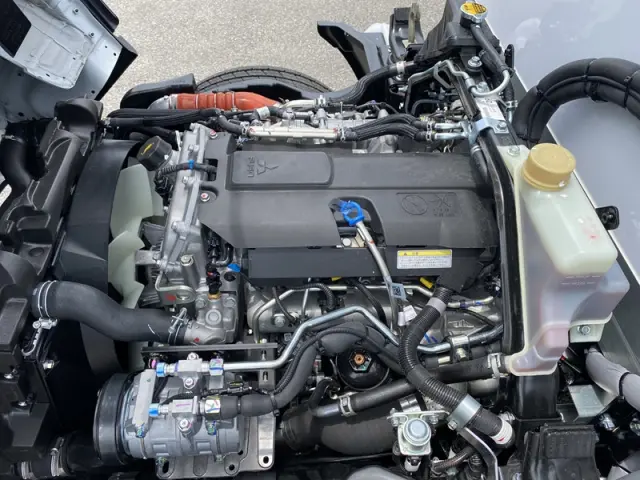 三菱 キャンター 2RG-FBAV0(2WD)の写真14