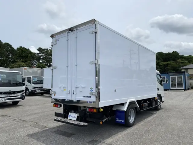 三菱 キャンター 2RG-FEAV0(2WD)の写真6