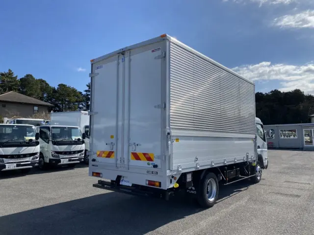 三菱 キャンター 2PG-FEB90(2WD)の写真7