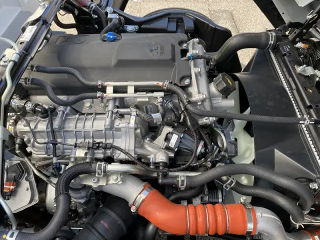 三菱 キャンター 2PG-FEB90(2WD)の写真12