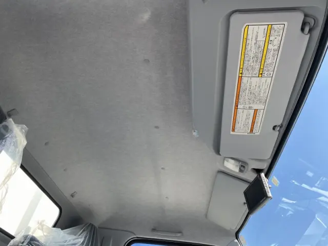 三菱 キャンター 2PG-FEB90(2WD)の写真13