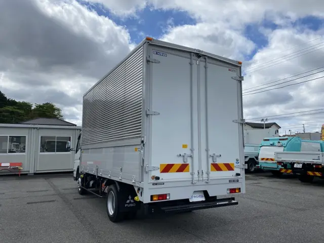 三菱 キャンター 2PG-FEB90(2WD)の写真6