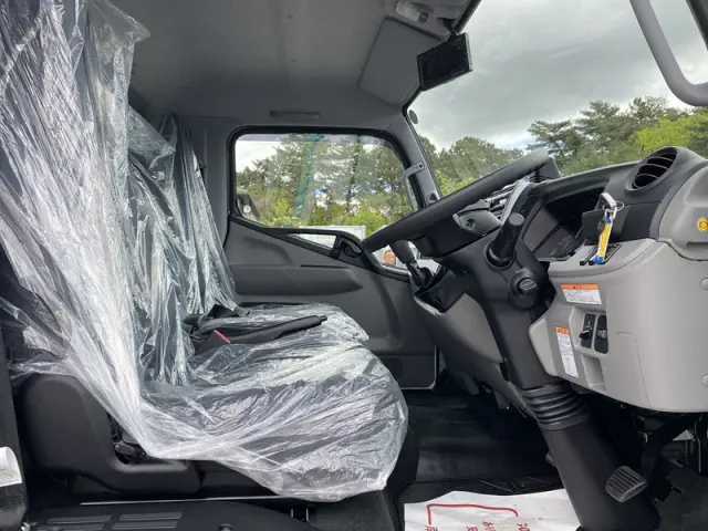 三菱 キャンター 2PG-FEB90(2WD)の写真15