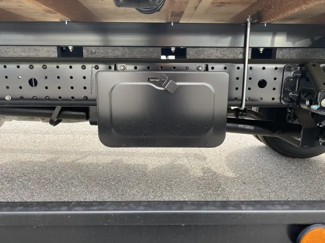 三菱 キャンター 2PG-FEB90(2WD)の写真11