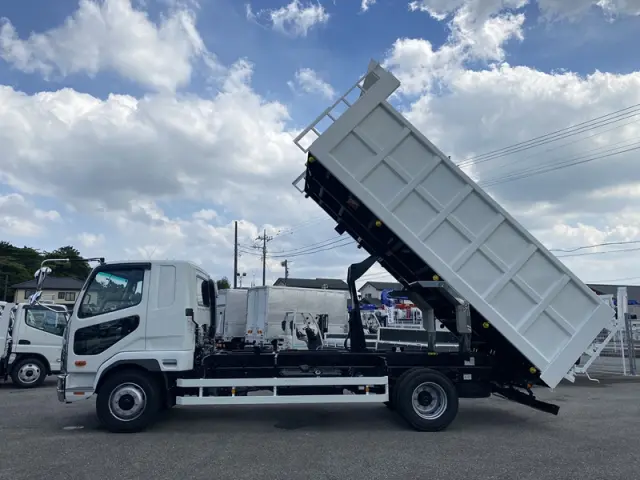 三菱 ファイター 2KG-FK62FZ(2WD)の写真6