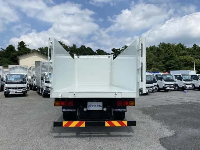 三菱 ファイター 2KG-FK62FZ(2WD)の写真13