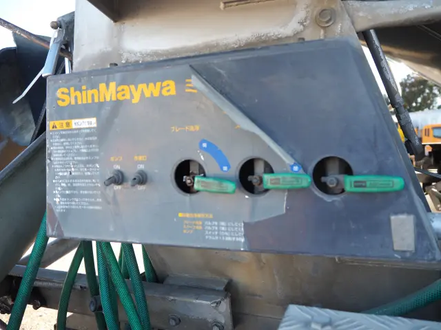 いすゞ ギガ QKG-CXZ77AT(6x4)の写真22