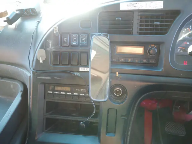 いすゞ ギガ QKG-CXZ77AT(6x4)の写真44