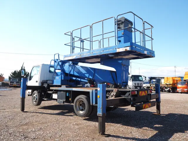 いすゞ エルフ SKG-NKR85YNの写真3