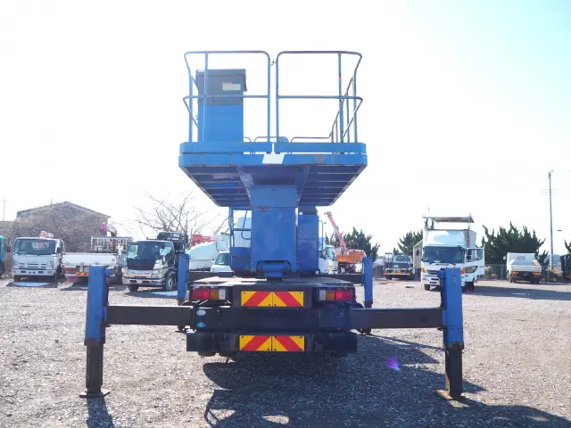 いすゞ エルフ SKG-NKR85YNの写真4