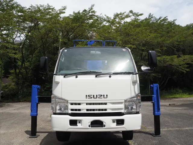 いすゞ エルフ SKG-NKR85YN(2WD)の写真8