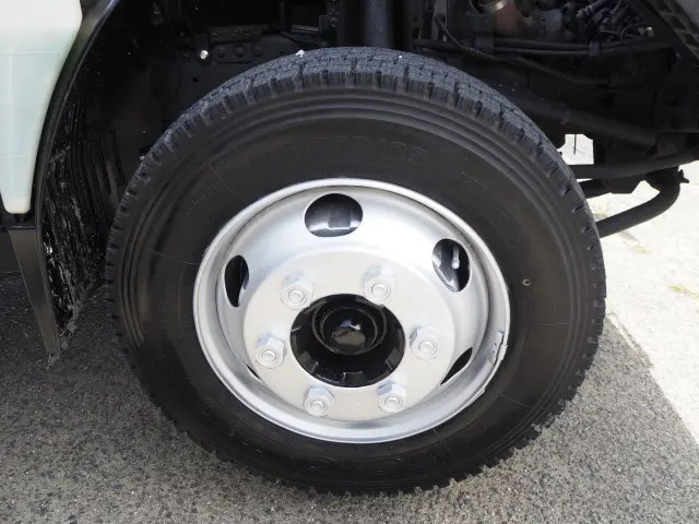 いすゞ エルフ SKG-NKR85YN(2WD)の写真17