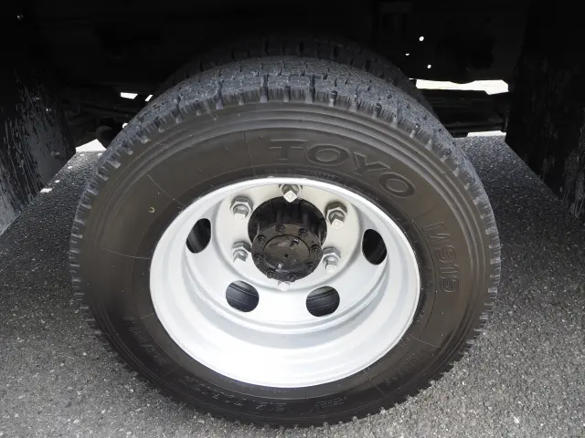いすゞ エルフ SKG-NKR85YN(2WD)の写真21